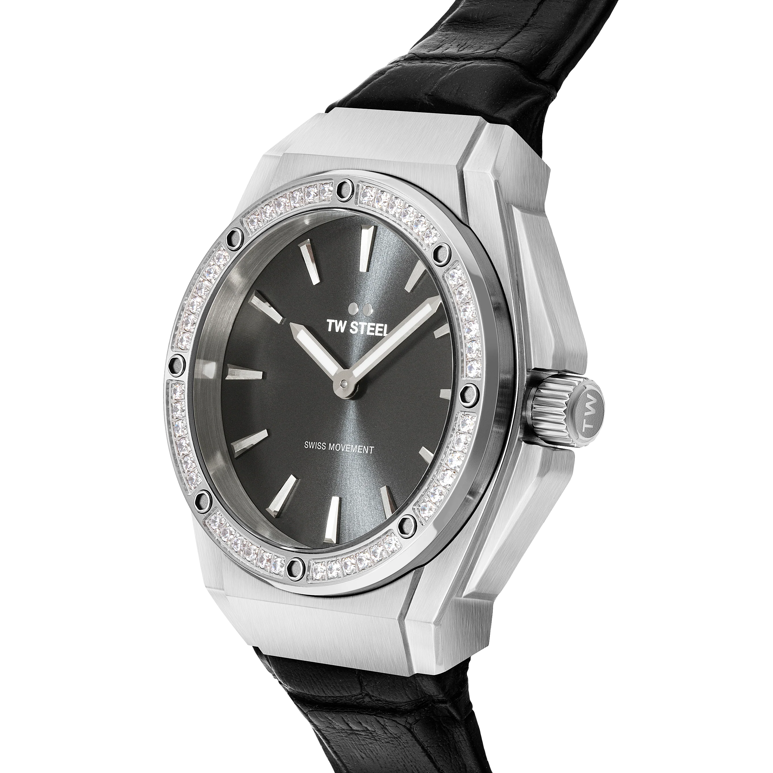 CE4028 - Image 3